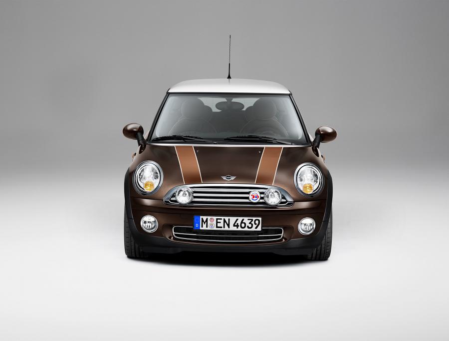  Mini Cooper S 50 Mayfair 2009 года  (фото 9 из 10)